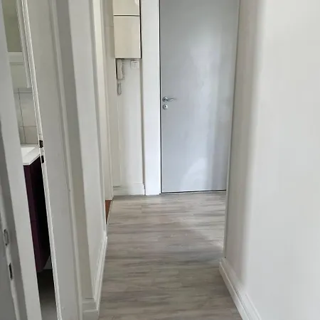 Apartment En 3 Lys